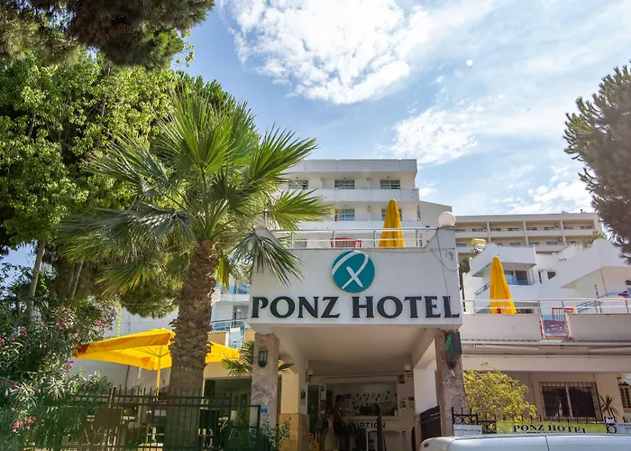 Ponz Hotel